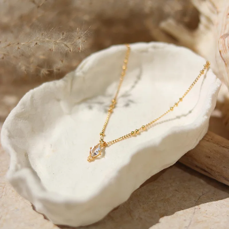Make Your Outfit Shine With Discounted Jewelry Daydreamer • Necklace